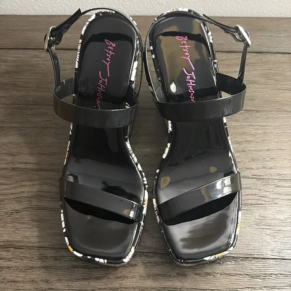 EUC [Betsey Johnson] Landry Daisy Floral Platform Wedge Sandals Women’s Sz 6.5 - Picture 8 of 14